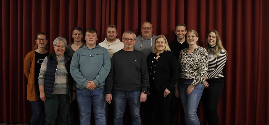 Freut sich auf Ihren Besuch - das Ensemble der Theatergruppe Börger